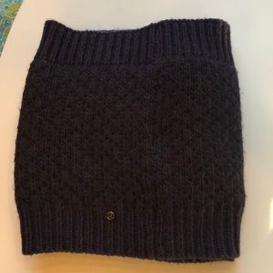 Lululemon MAD infinity scarf
